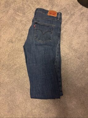 Levi's women's Dark Blue Straight-Leg Jeans